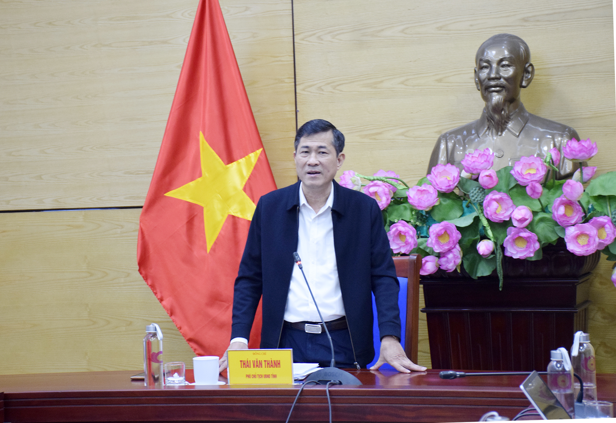 Anh-tin-bai